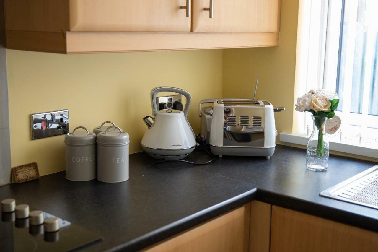 Ponderosea Cottage Free Gated Parking M1 & City Location, Wood Stove Lisburn Εξωτερικό φωτογραφία