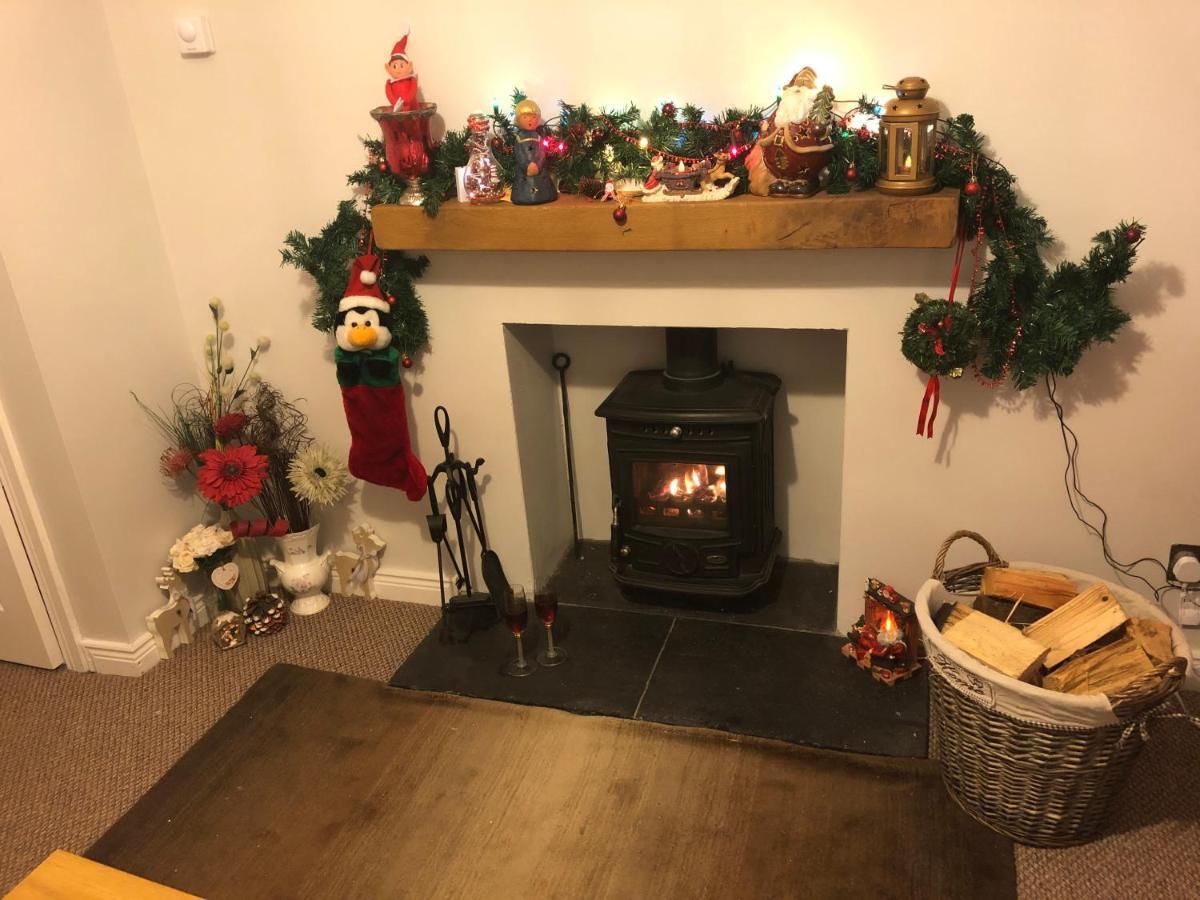 Ponderosea Cottage Free Gated Parking M1 & City Location, Wood Stove Lisburn Εξωτερικό φωτογραφία